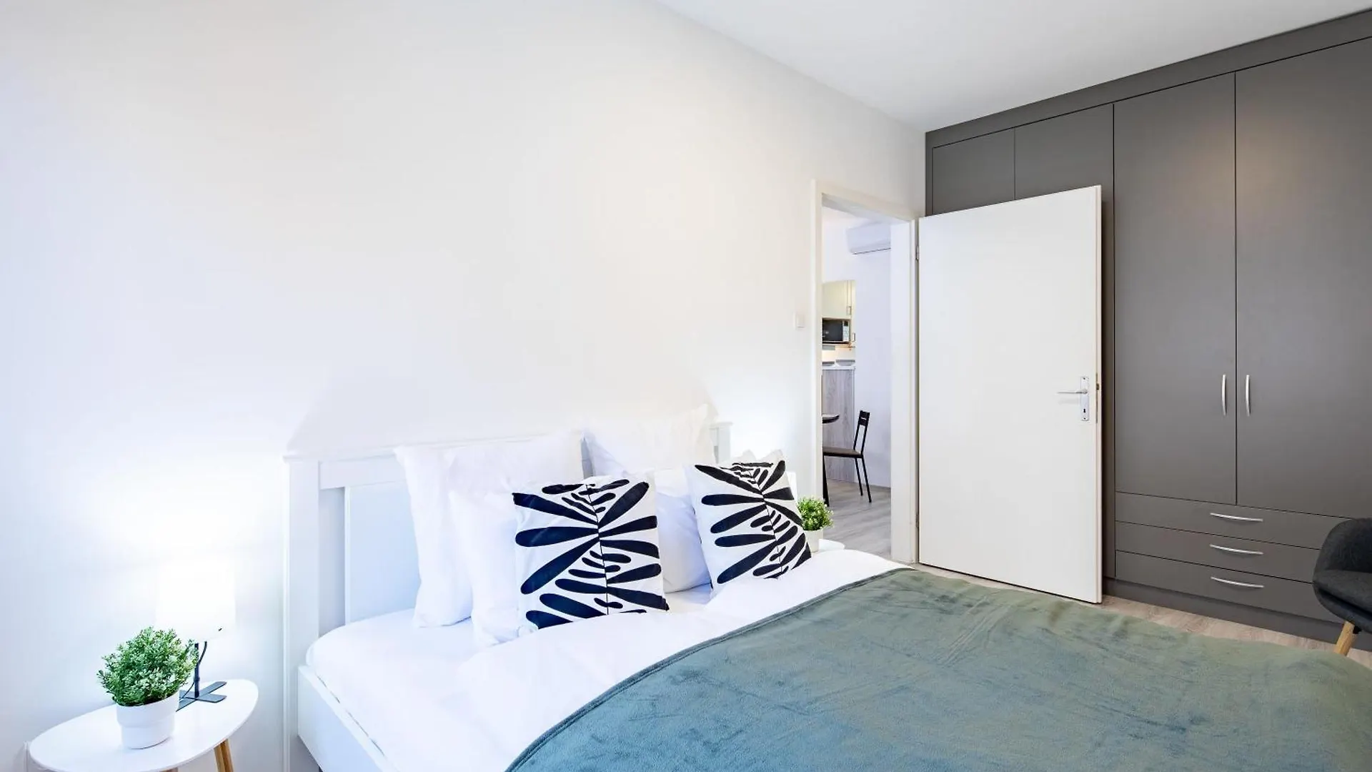 Apartamento Ultra Central - Free Parking - Sunny Budapeste